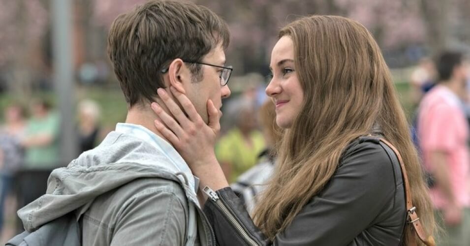 Human Element Makes Oliver Stone’s ‘Snowden’ Quite Captivating