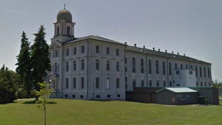 Former inmate taps into her prison experience for ‘groundbreaking’ PhD research