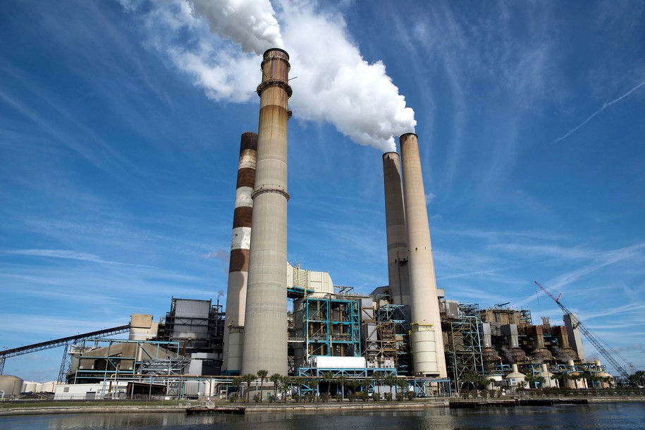 A cheap and efficient way to directly convert industrial CO₂ offgas into oxygen and solid carbon